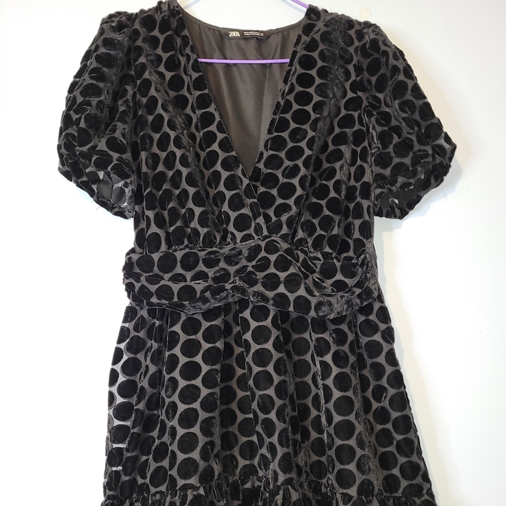 Small balck polka dot dress from Zara!